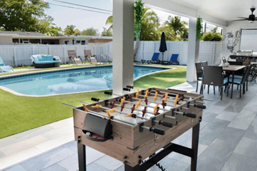 Luxurious & Modern Open Floor Plan Heated Pool Villa Hollywood Exterior foto